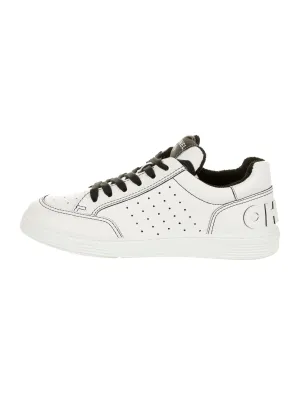 CHANEL CC WHITE LEATHER TRAINER SNEAKERS