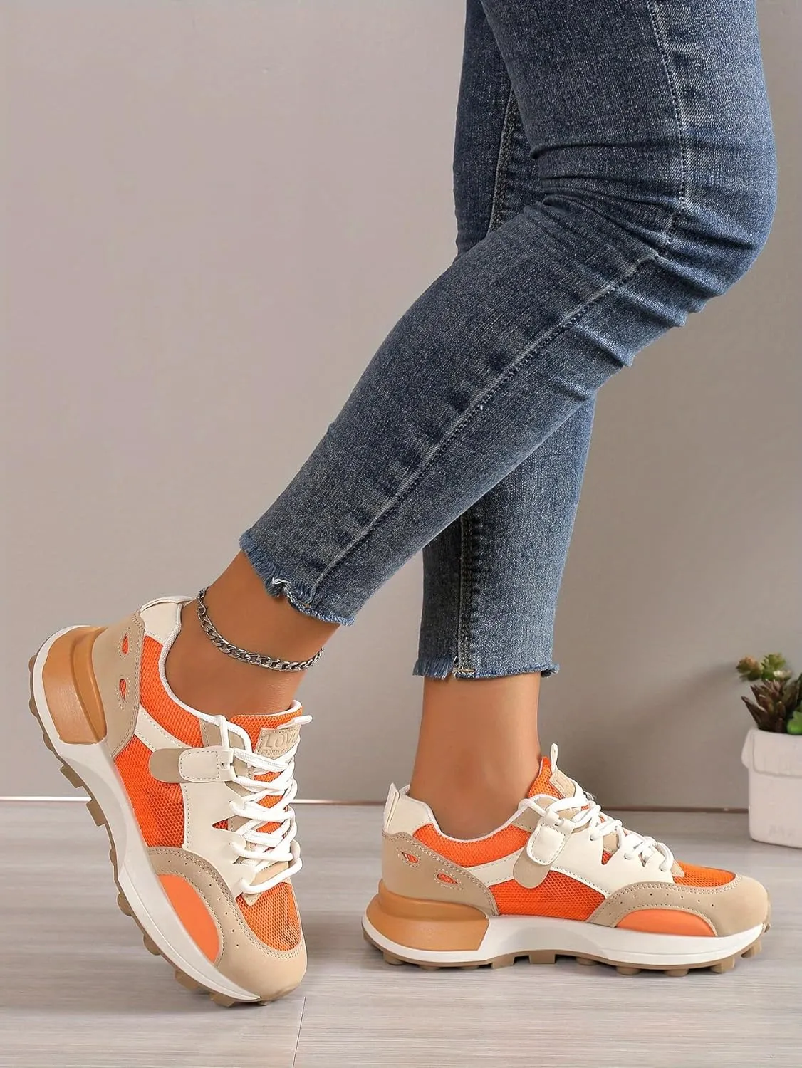 Comfortable Women's Colorblock Sneakers with Non-Slip Soles and Breathable Design