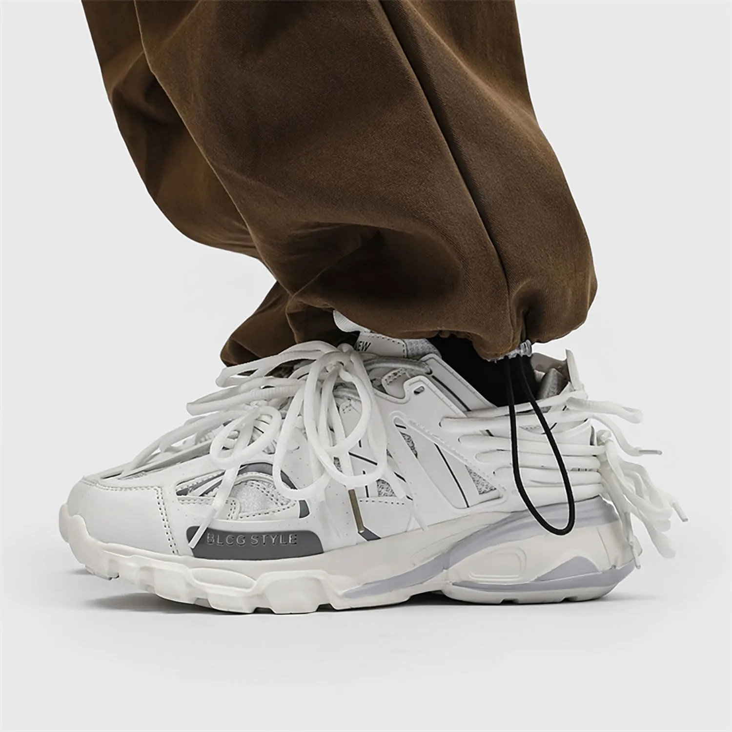 Fashion Casual Platform Chunky Sneakers for Women Non-Slip Dad Shoes for Men Comfortable Lace-up Tennis Shoes