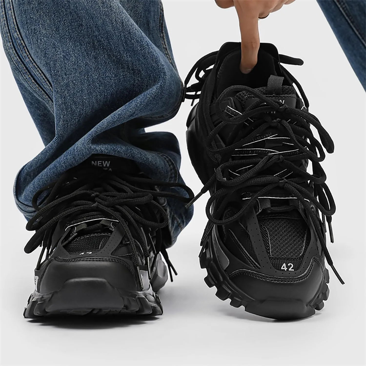 Fashion Casual Platform Chunky Sneakers for Women Non-Slip Dad Shoes for Men Comfortable Lace-up Tennis Shoes