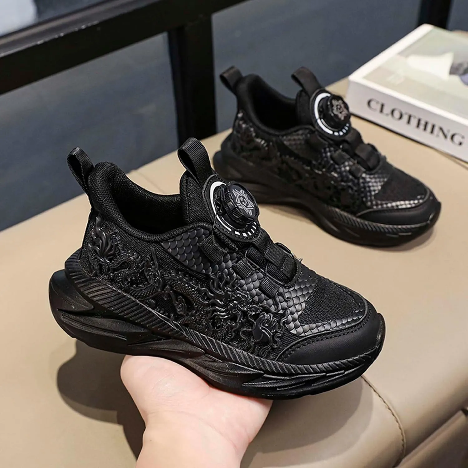 Kids Sneakers Boys Girls Night Glow Casual Walking Shoes Arch Support High Elasticity Badminton Shoes Lightweight Comfortable Sport Athletic 12.5~6.5 Sizes