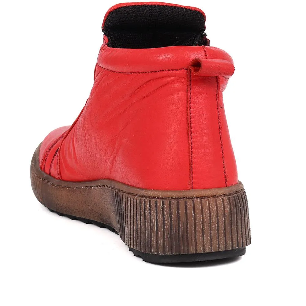 Leather Lace-Up Boots - HAK40013 / 326 039