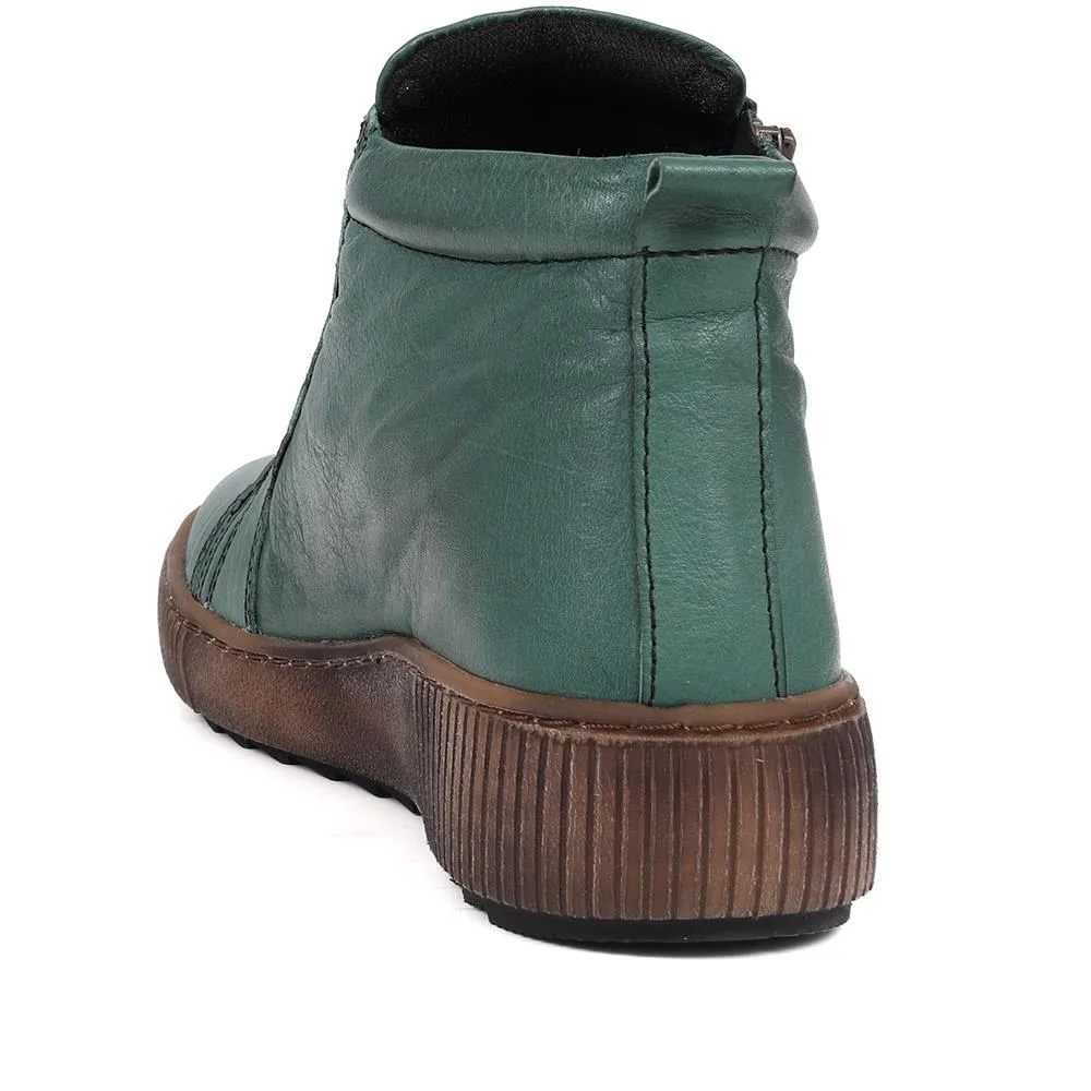 Leather Lace-Up Boots - HAK40013 / 326 039