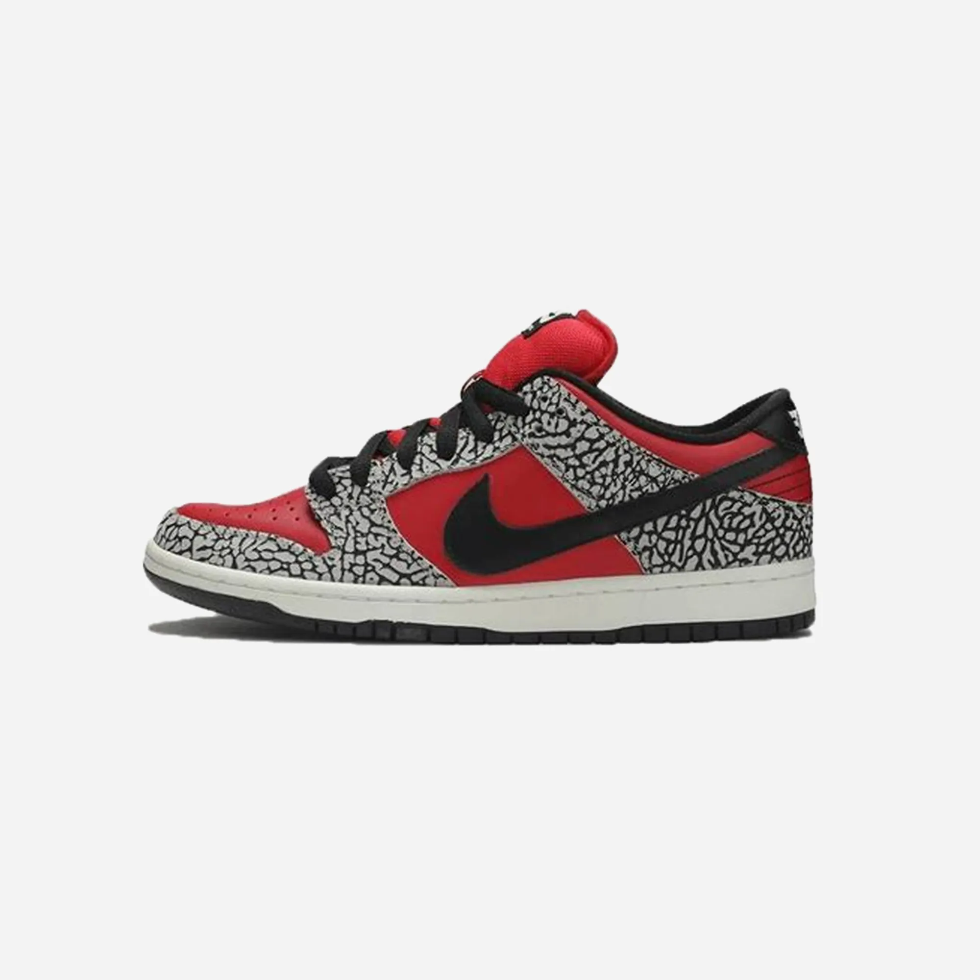 SB DUNK LOW SUPREME RED CEMENT