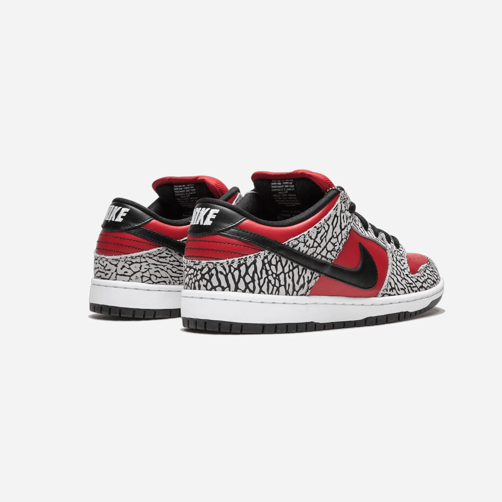 SB DUNK LOW SUPREME RED CEMENT