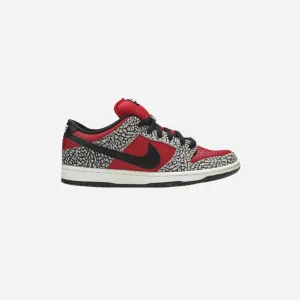 SB DUNK LOW SUPREME RED CEMENT