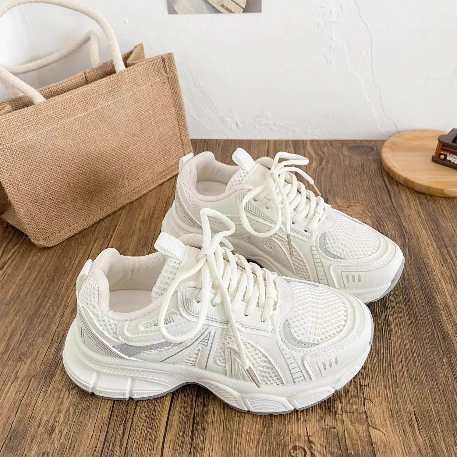Women's Chunky Dad Sneakers Retro Walking Shoes with 3.5cm Height for Travel & Gift Giving