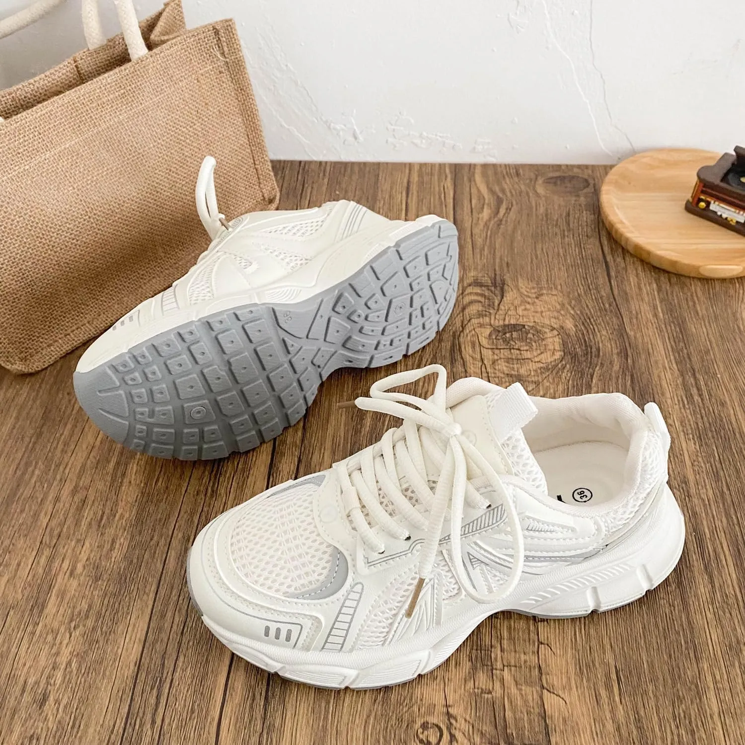 Women's Chunky Dad Sneakers Retro Walking Shoes with 3.5cm Height for Travel & Gift Giving