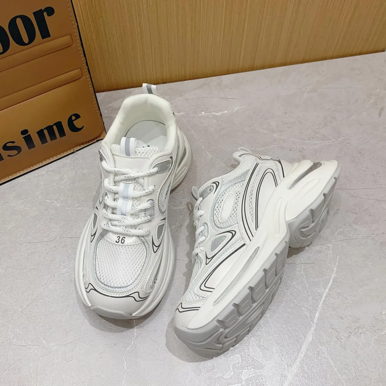 Women's Platform Chunky Fashion Sneakers Comfortable Lightweight Lace-Up Tennis Dad Shoes