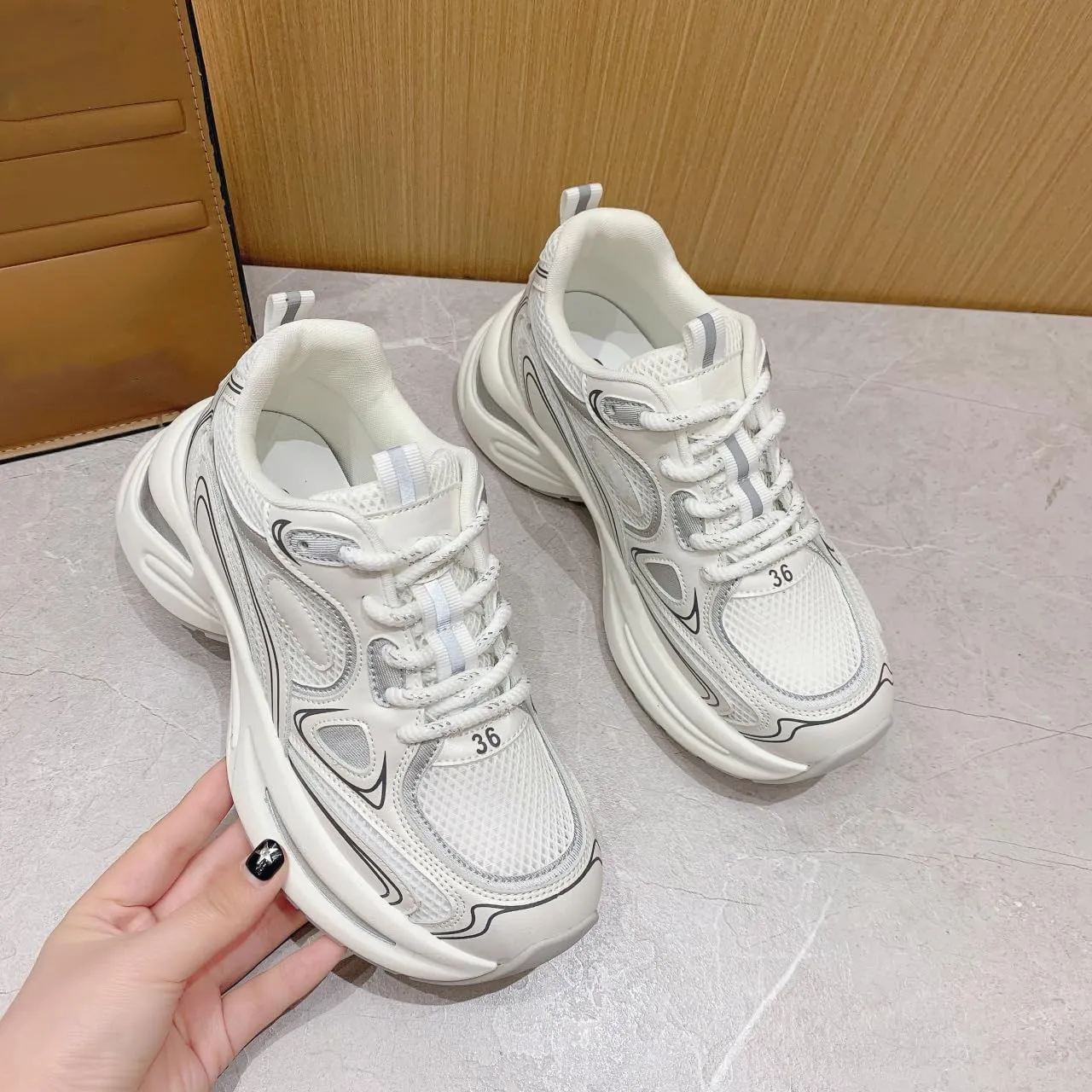 Women's Platform Chunky Fashion Sneakers Comfortable Lightweight Lace-Up Tennis Dad Shoes